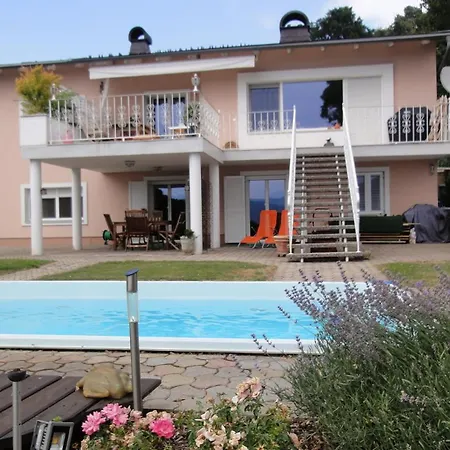 Holiday Apartment Krumpendorf