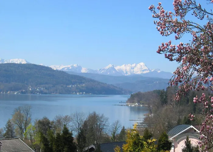 Holiday Apartment Krumpendorf Krumpendorf